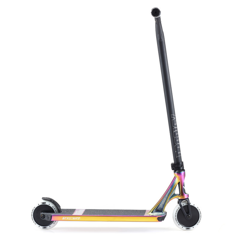 BLUNT Trottinette Freestyle Prodigy X Oil Slick BLUNT BLUNT Trottinette Freestyle Prodigy X Oil Slick BLUNT