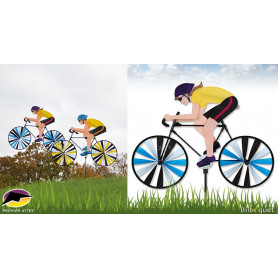 Femme sur son vélo de course Eolienne de jardin