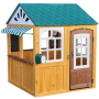 Cabane pour enfants d'extérieur vue sur jardin